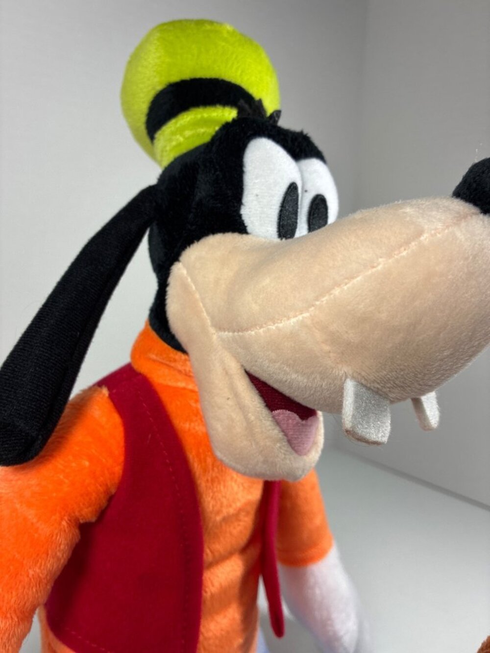 Disney Goofy Kohl's Cares Plush 14" - Picture 4 of 12